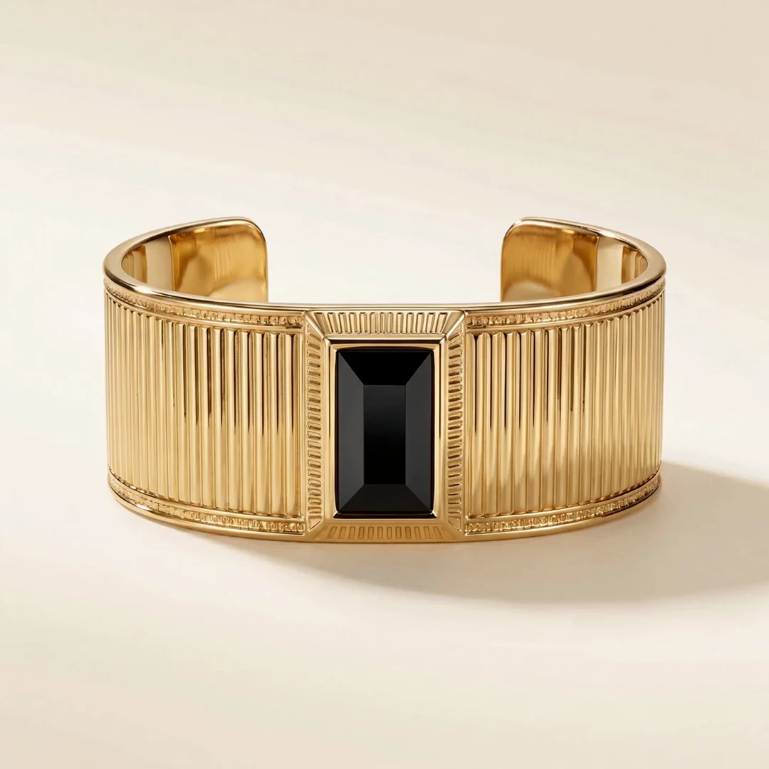 Cléo, Cuff